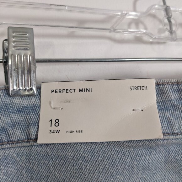 NWT American Eagle Outfitters 18 Raw Hem Jean Perfect Skirt Light Wash Denim 34W - Picture 10 of 13